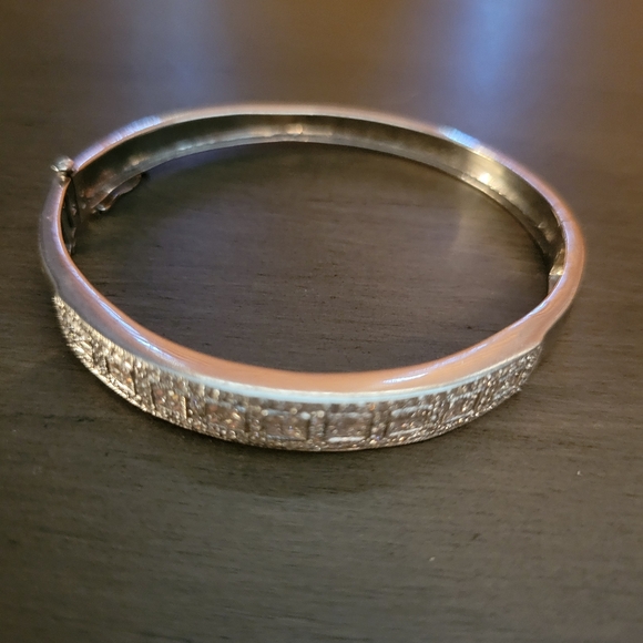 1 1/2ct princess cut and round natural diamond bangle bracelet - Picture 4 of 5
